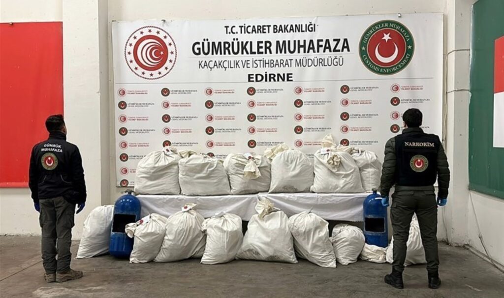 kapikule sinir kapisinda 217 kilo uyusturucu ele gecirildi xjPGPxzm