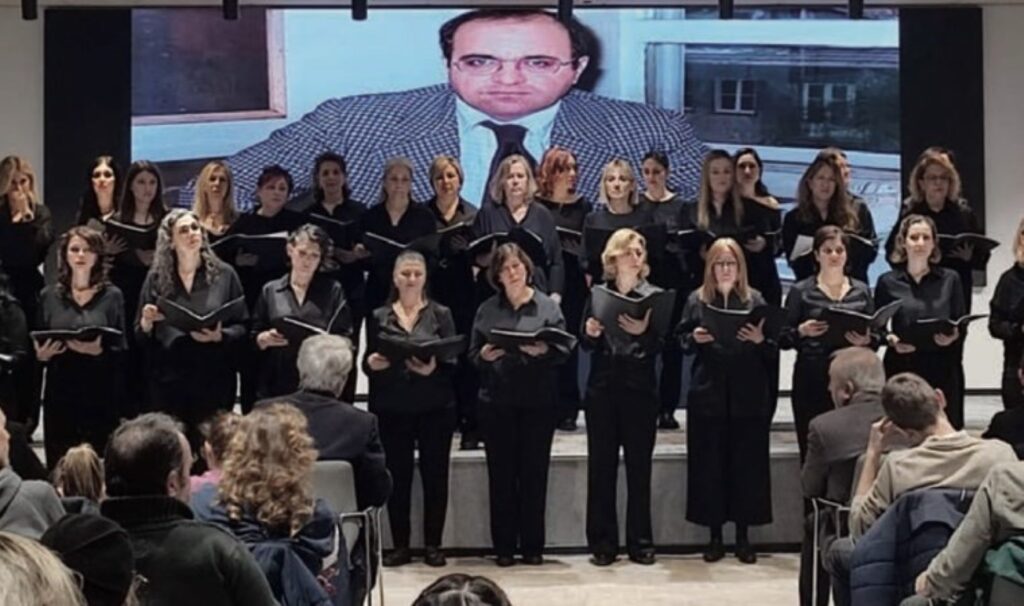 Katledilen yazarımız Uğur Mumcu için Ankara ve Adana’da anma törenleri yapıldı 2 katledilen yazarimiz ugur mumcu icin ankara ve adanada anma torenleri yapildi 1Wl185Hp