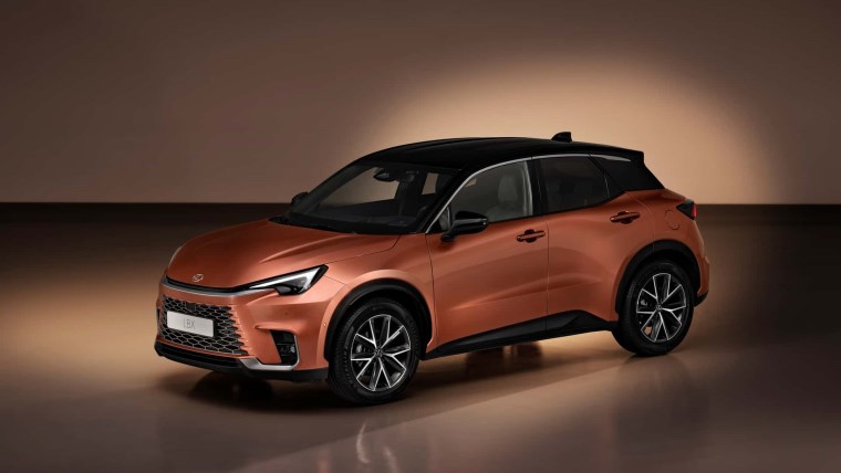 lexus lbx ikinci kez yilin kucuk suvu secildi 0 gg6T4A5r