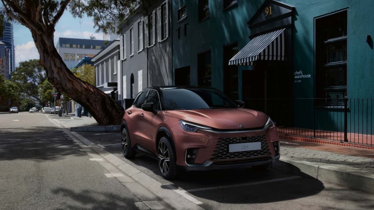 lexus lbx ikinci kez yilin kucuk suvu secildi 2 e8wZBJrn
