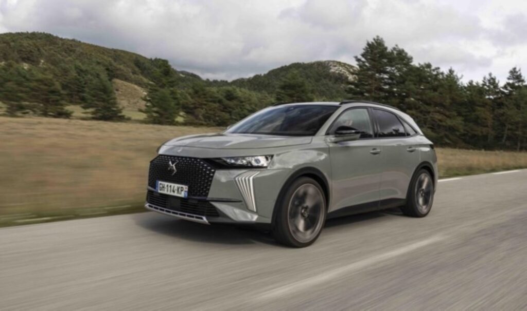 paris moda haftasinin resmi ortagi ds automobiles oldu DHw3eP99