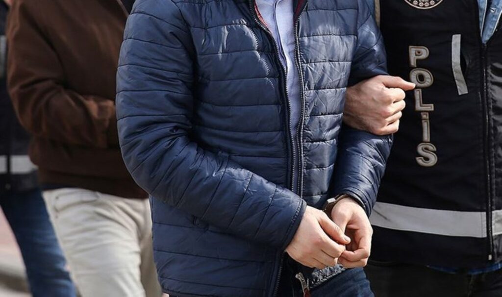 pendikte havaya rastgele ates acan supheliler yakalandi UacJvvgC