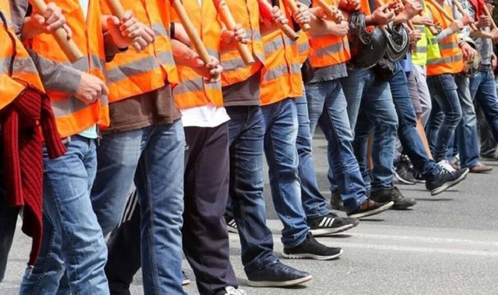 resmi gazetede yayimlandi iscilerin sadece yuzde 1497si sendikali pWHaDVi4