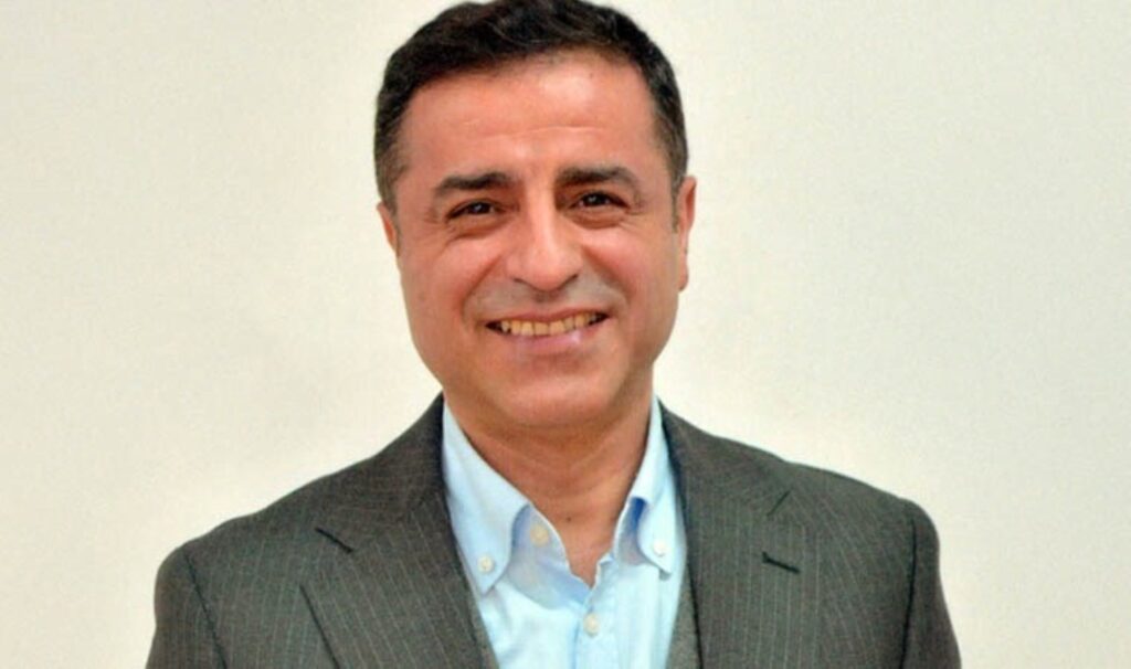 selahattin demirtastan yeni fotograf surece dair yorumlarini paylasti OqBemBrg