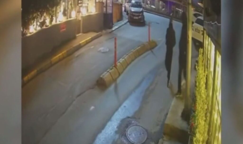 Şişli’de restoran kurşunlayan 2 şüpheli yakalandı 1 sislide restoran kursunlayan 2 supheli yakalandi GTxkfyCd