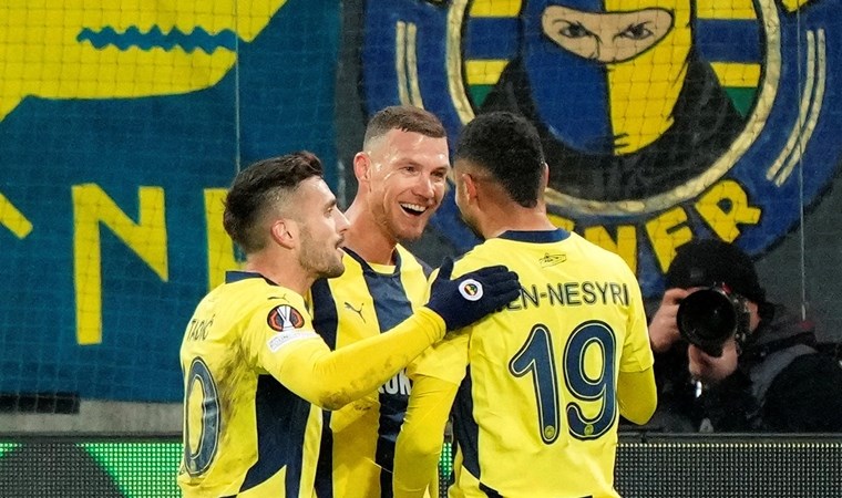 spor yazarlari midtjylland fenerbahce macini yorumladi fenerbahce bu hatayi hep yapiyor 1 hlntYdfK