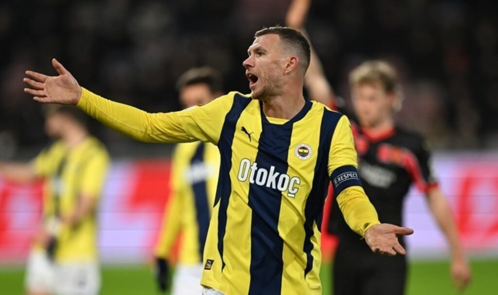 spor yazarlari midtjylland fenerbahce macini yorumladi fenerbahce bu hatayi hep yapiyor q5waBxAQ