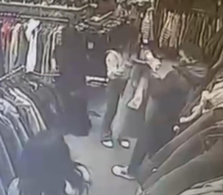 taksimde kilik degistirerek hirsizlik yapan supheli tutuklandi 1 Ssa5Ote9