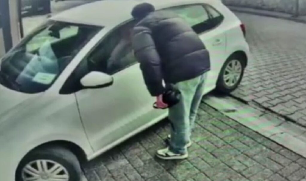 tapu kavgasi kanli bitti esinin gozleri onunde vurdu t4PaqibZ