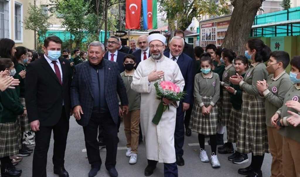 'Tasarruf' lafta kaldı: Yurtdışı seyahatlerine 4,6 milyar TL harcandı 5 tasarruf lafta kaldi yurtdisi seyahatlerine 46 milyar tl harcandi 4NO8iDDy