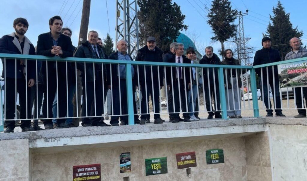 TİP'ten Kocaeli Büyükşehir Belediyesi'nin Kandıra'da planladığı atık tesisine protesto 7 tipten kocaeli buyuksehir belediyesinin kandirada planladigi atik tesisine protesto izDZTZxj