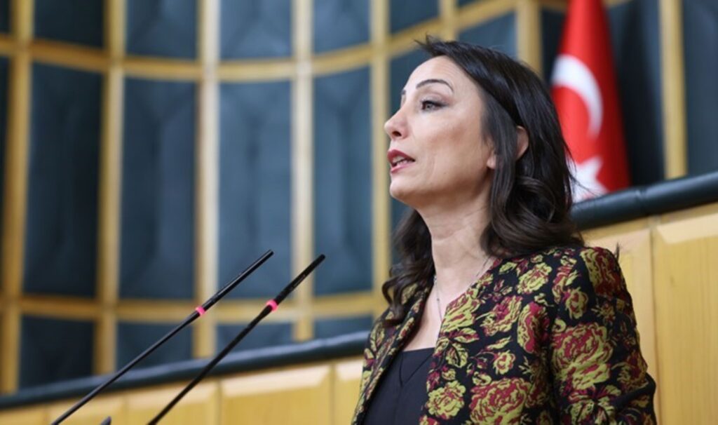 Tülay Hatimoğulları'ndan İmamoğlu tepkisi: Kimse karnından konuşmasın 1 tulay hatimogullarindan imamoglu tepkisi kimse karnindan konusmasin tHJFGfrs