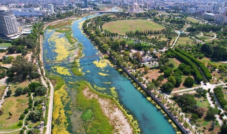 Türkiye'nin en kalabalık ilçeleri: Nüfusları şehirlerle yarışıyor 4 turkiyenin en kalabalik ilceleri nufuslari sehirlerle yarisiyor 3 PGJ1mFQl