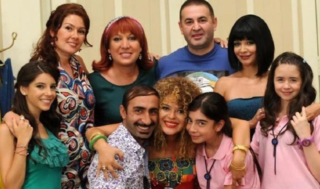unlu oyuncu elvin levinlerden hayranlarini uzen haber CDYfrZtD