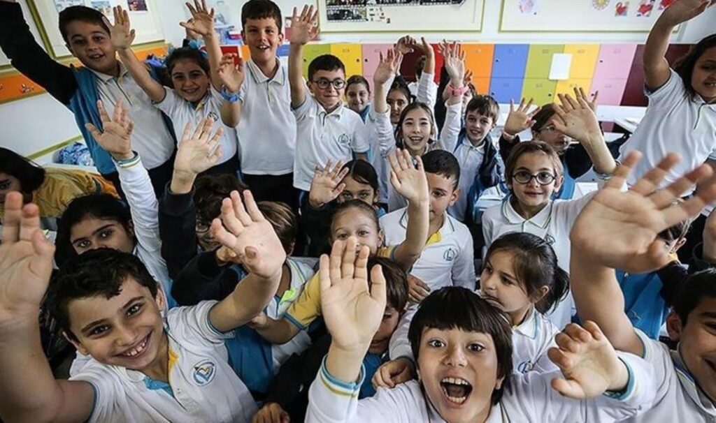 Yarıyıl tatili sona erdi: Okullarda ders zili yarın çalacak 5 yariyil tatili sona erdi okullarda ders zili yarin calacak R6S8MUPm
