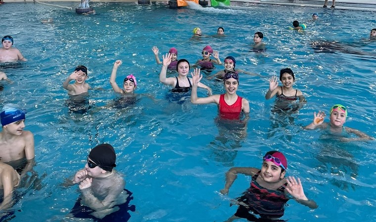 8 bin hem eglendi hem spor yapti 0 vWGgNlcU
