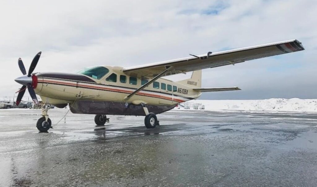 Alaska'da kaybolan uçakla ilgili flaş gelişme: Hayatlarını kaybettiler 1 alaskada kaybolan ucakla ilgili flas gelisme hayatlarini kaybettiler 2VVqZzxI