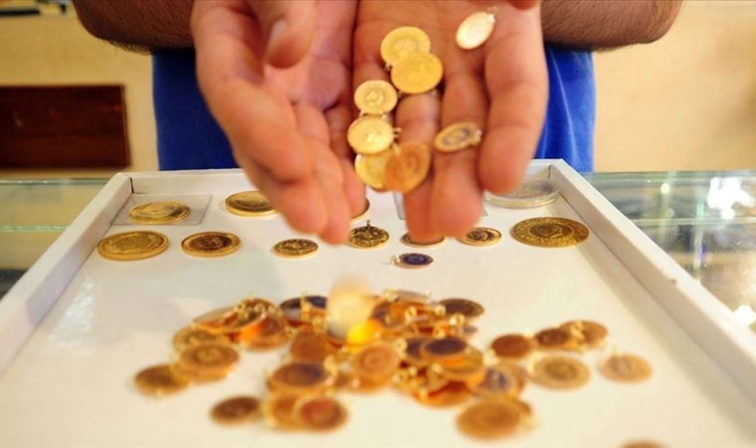 Altında rekor üstüne rekor! Gram, çeyrek, Cumhuriyet altını bugün ne kadar oldu? 6 Şubat 2025 Perşembe altın fiyatları… 4 altinda rekor ustune rekor gram ceyrek cumhuriyet altini bugun ne kadar oldu 6 subat 55naKkuE