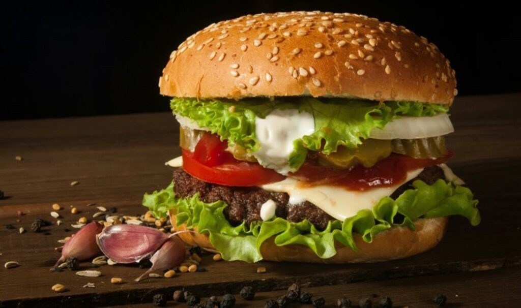 Bakanlıktan yeni ifşalar... Ünlü markalar da listede: Hamburger yerine 'kalp' yedirmişler! 3 bakanliktan yeni ifsalar unlu markalar da listede hamburger yerine kalp yedirmisler s7yiKuR5