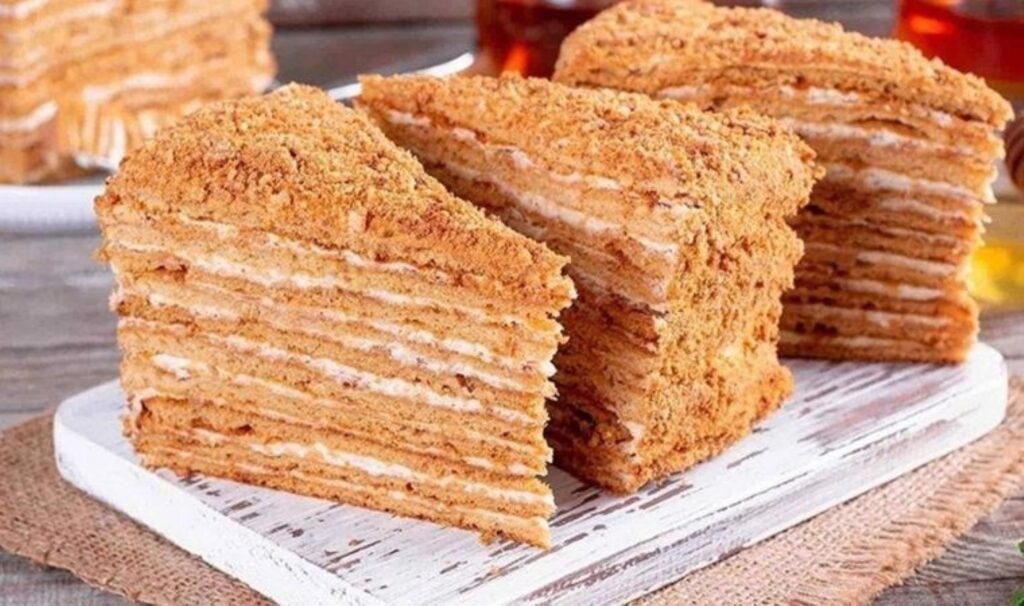 balli rus pastasi medovik tarifi 7SuuE2a3