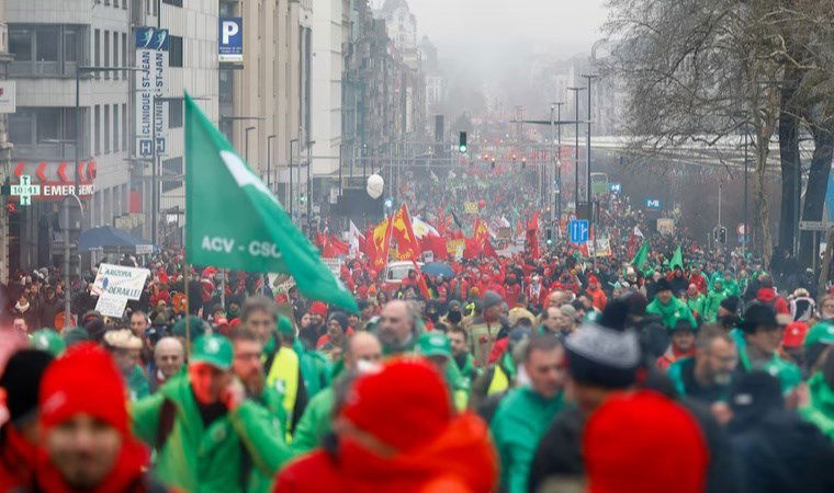 belcikada 60 bin kisilik dev protesto haklarimizi gasp ettirmeyecegiz V2vqcN1P
