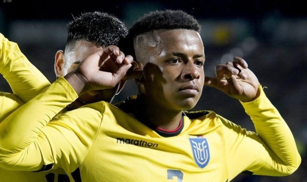 Beşiktaş transferi açıklamıştı: Keny Arroyo'nun maliyeti belli oldu 1 besiktas transferi aciklamisti keny arroyonun maliyeti belli oldu Y4FQxRH3