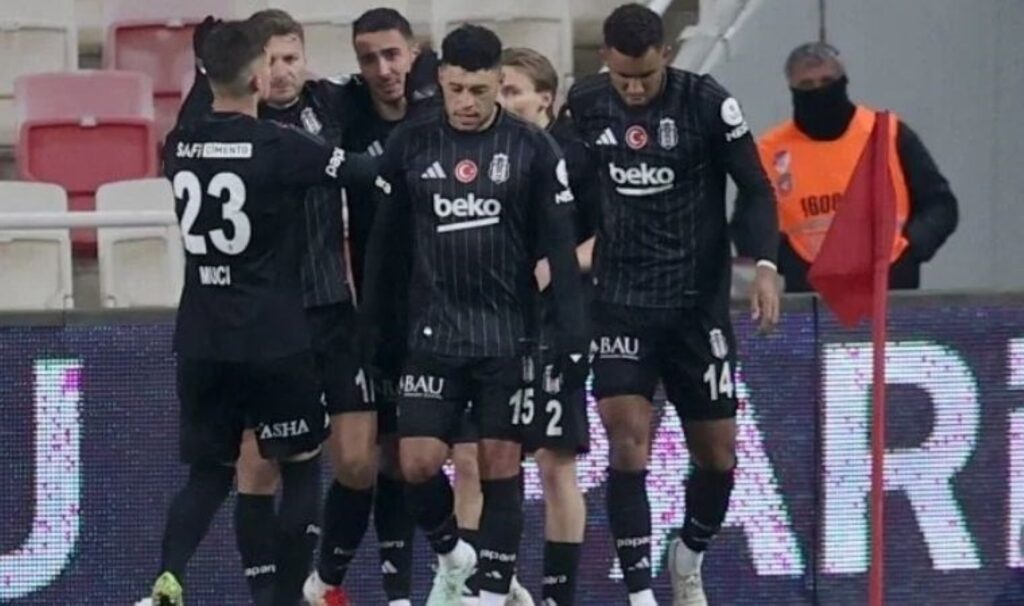 Beşiktaş'tan maç sonu olay gönderme! 1 besiktastan mac sonu olay gonderme ZbHW7dyJ