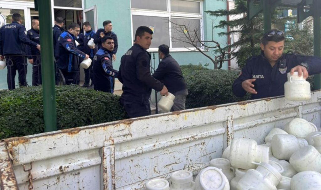 bir ilde daha saglik skandali hepsini yurttaslara yedireceklerdi tam 15 ton ele gecirildi QV5hHNd8