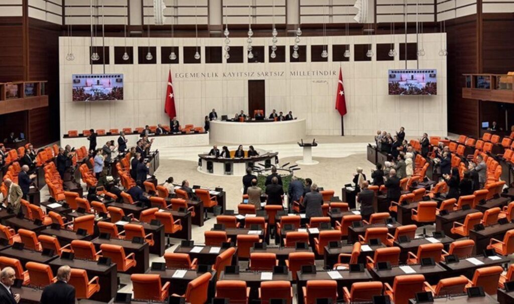 Cezasızlığı AKP çözebilir mi? Yeni yargı paketi yolda 6 cezasizligi akp cozebilir mi yeni yargi paketi yolda FDuCP1Xz