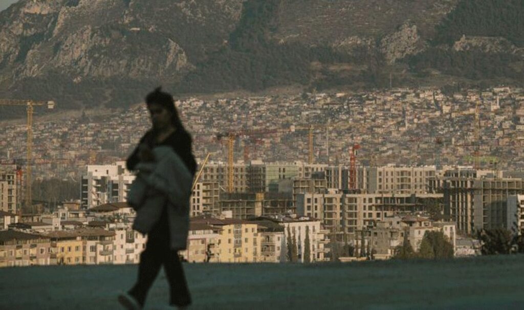 Deprem konutlarının ne kadarı teslim edildi? 1 deprem konutlarinin ne kadari teslim edildi B9IdwgDn
