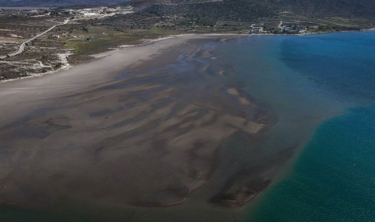 Didim ve Çeşme'de deniz yaklaşık 300 metre çekildi 3 didim ve cesmede deniz yaklasik 300 metre cekildi thgdhvq1