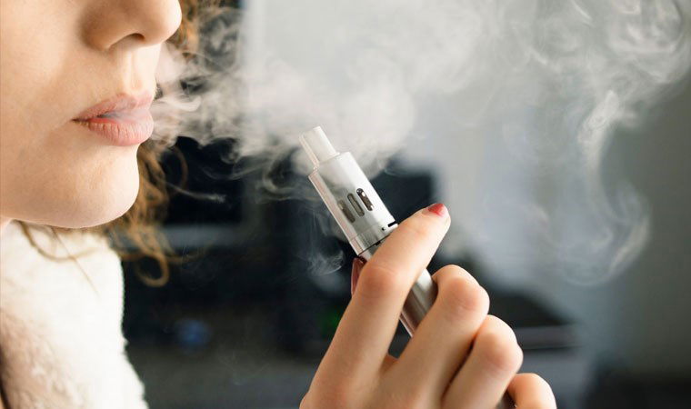 Elektronik sigara kullananlar dikkat! 4 elektronik sigara kullananlar dikkat GNH3ZmZi