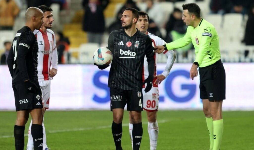 eski hakemler sivasspor besiktas macini degerlendirdi penalti karari dogru mu UuTj7eGu