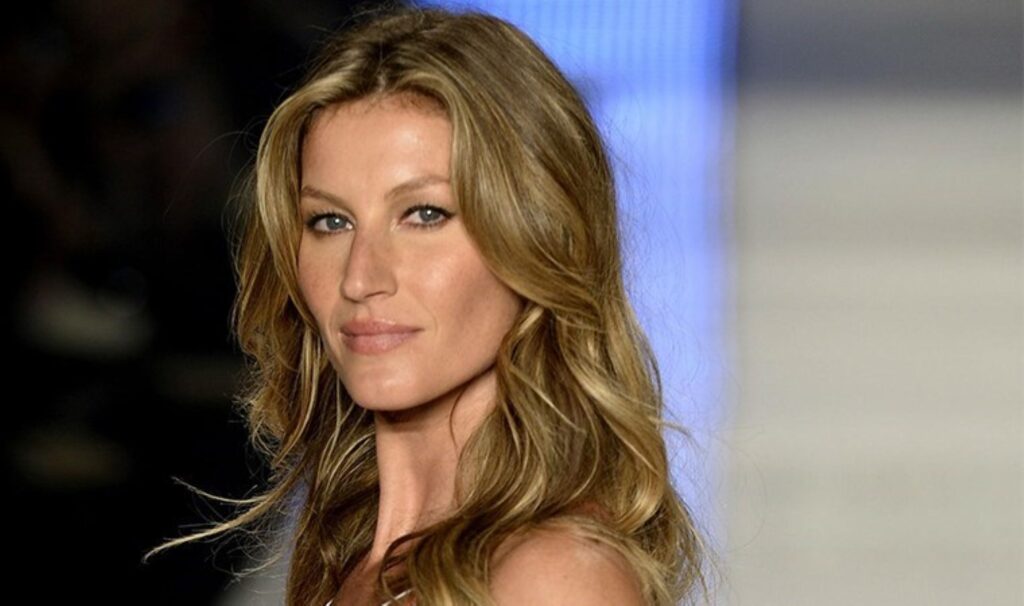 Eski Victoria’s Secret meleği 44 yaşında anne oldu: Eski eşinden tebrik mesajı geldi 3 eski victorias secret melegi 44 yasinda anne oldu eski esinden tebrik mesaji geldi egTSgRka