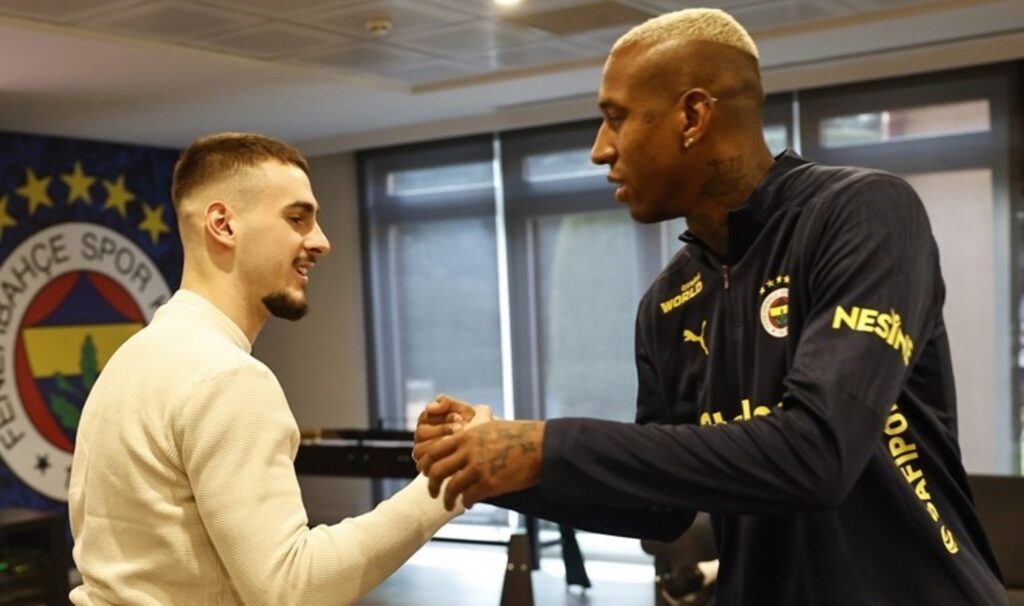 fenerbahceden flas karar yeni transfere yol gozuktu W5SVdJpb