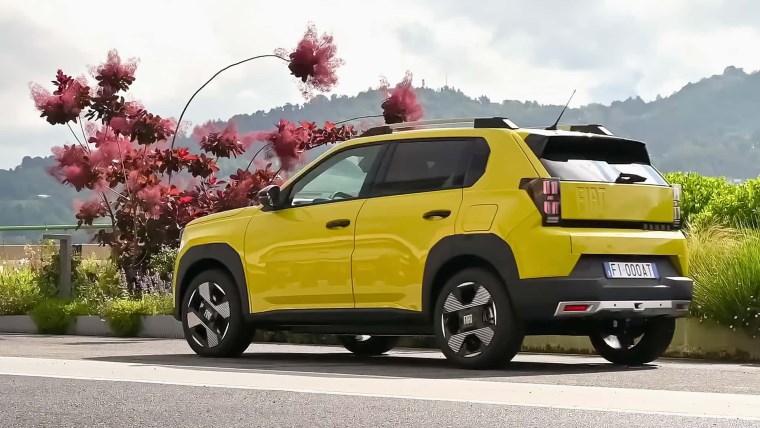 Fiat Grande Panda Türkiye'ye geliyor: Hibrit ve elektrikli motor seçenekleri... 14 fiat grande panda turkiyeye geliyor hibrit ve elektrikli motor secenekleri 13 7m5Bj3Jj