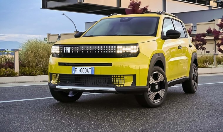 Fiat Grande Panda Türkiye'ye geliyor: Hibrit ve elektrikli motor seçenekleri... 3 fiat grande panda turkiyeye geliyor hibrit ve elektrikli motor secenekleri 2 jfKQttFP