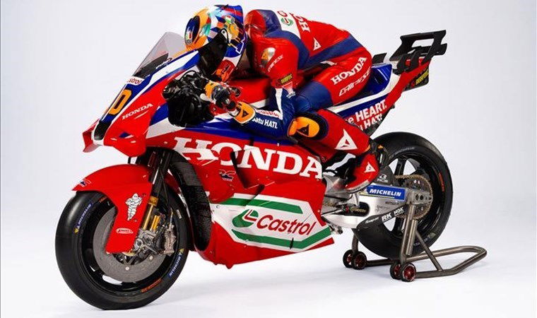 Honda HRC'nin ana sponsoru Castrol oldu 2 honda hrcnin ana sponsoru castrol oldu OTEz6bat