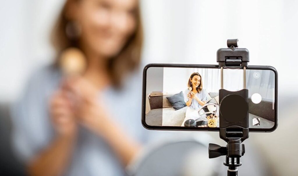 Influencer'ların en çok 'ceza' yediği sözler belli oldu: Namaza başlatan krem, ödem atar, sivilceye iyi gelir... 2 influencerlarin en cok ceza yedigi sozler belli oldu namaza baslatan krem odem atar sivilceye lwfivGRN