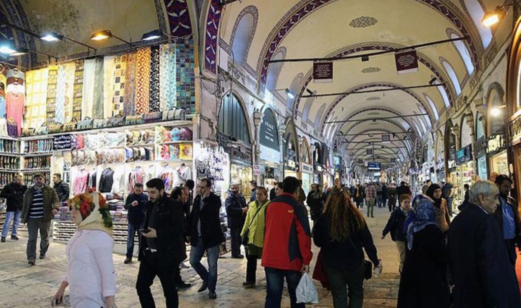 Kapalıçarşı'daki 'kara para' trafiğinden yeni ayrıntılar: Ünlü ailenin adı da geçiyor 2 kapalicarsidaki kara para trafiginden yeni ayrintilar unlu ailenin adi da geciyor Gj8PF8rd