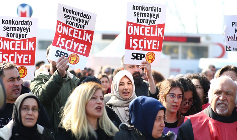 kfc ve pizza hut iscileri kadikoyde eylemde tazminat ve maas krizi buyuyor 1 BNSn5eIO
