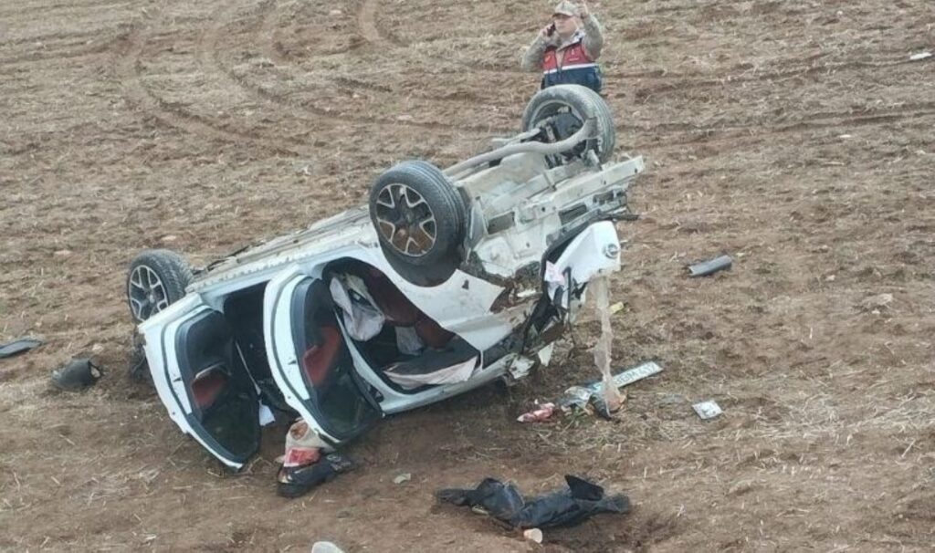 kopege carpmamak icin manevra yapti kaza kacinilmaz oldu KdAYfyqX