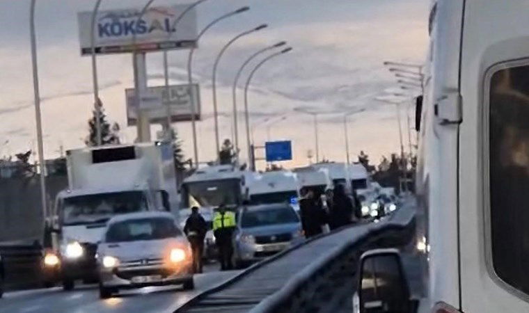 malatyada 3 arac birbirine girdi viyadukte zincirleme kaza cpO5Ea6u