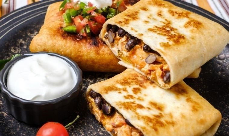 meksika mutfaginin bilinmeyen lezzet bombasi chimichanga tarifi W8QYw8w7