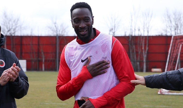 mustapha yatabareden emeklilik karari 0