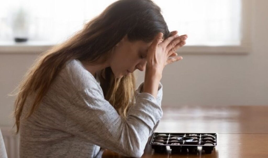 Mutlu olmaktan korkmanızın sebebi bu rahatsızlık olabilir: Çerofobi nedir, neden olur? Çerofobin 5 yaygın belirtisi 1 mutlu olmaktan korkmanizin sebebi bu rahatsizlik olabilir cerofobi nedir neden olur cerofobin 5 yaygin cVUj7PYB