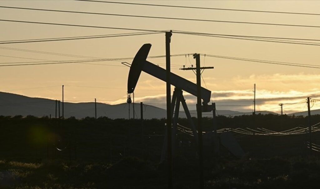 Petrol fiyatları yılbaşındaki seviyeye geriledi! Çıkış kısa sürdü: Stok artışı etkisi gözlemlendi... 3 petrol fiyatlari yilbasindaki seviyeye geriledi cikis kisa surdu stok artisi etkisi gozlemlendi n4AGWR1p
