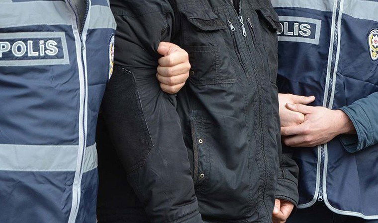polis yalaniyla 1 milyon liralik ziynet esya caldilar 61imW7T1