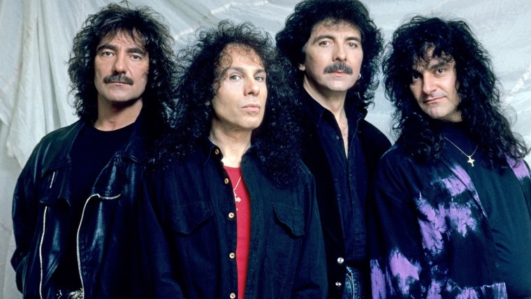 rock efsanesi black sabbath orijinal uyeleriyle 20 yil sonra bir araya geliyor 1 1g1L4U9u