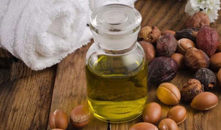 Sıvı altın olarak biliniyor: Kırışıklıkları adeta ütülüyor 1 sivi altin olarak biliniyor kirisikliklari adeta utuluyor eb2SLbdV